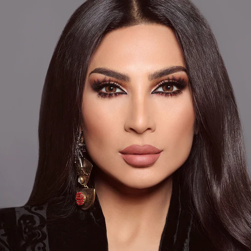 Bella Radiant Brown Contact Lenses – Glow Collection
